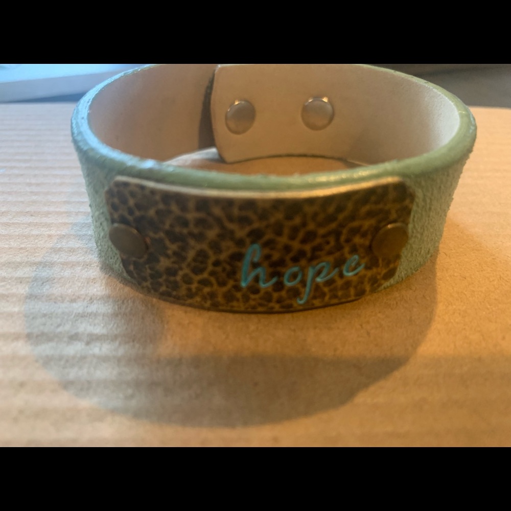 Leather bracelet